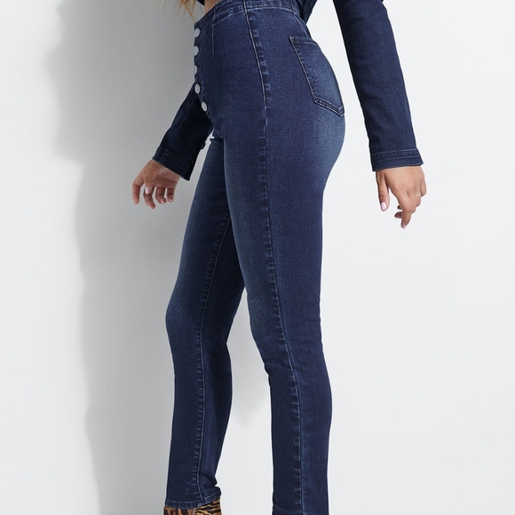 NWT GUESS super high rise jeans | 28 - Picture 2 of 4